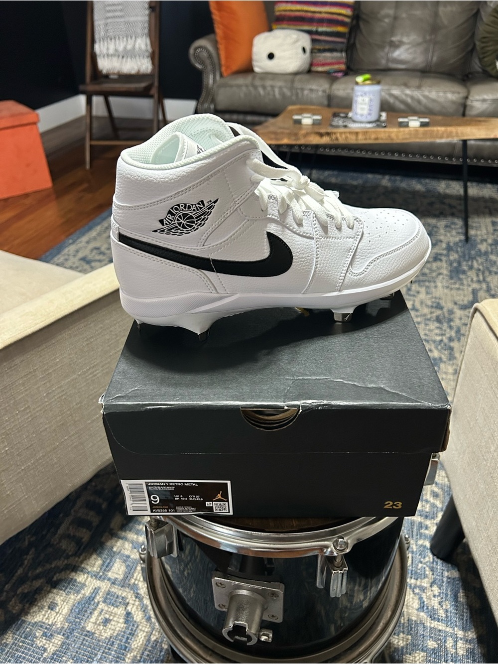 Jordan White & Black Men's High-Top Athletic Cleats